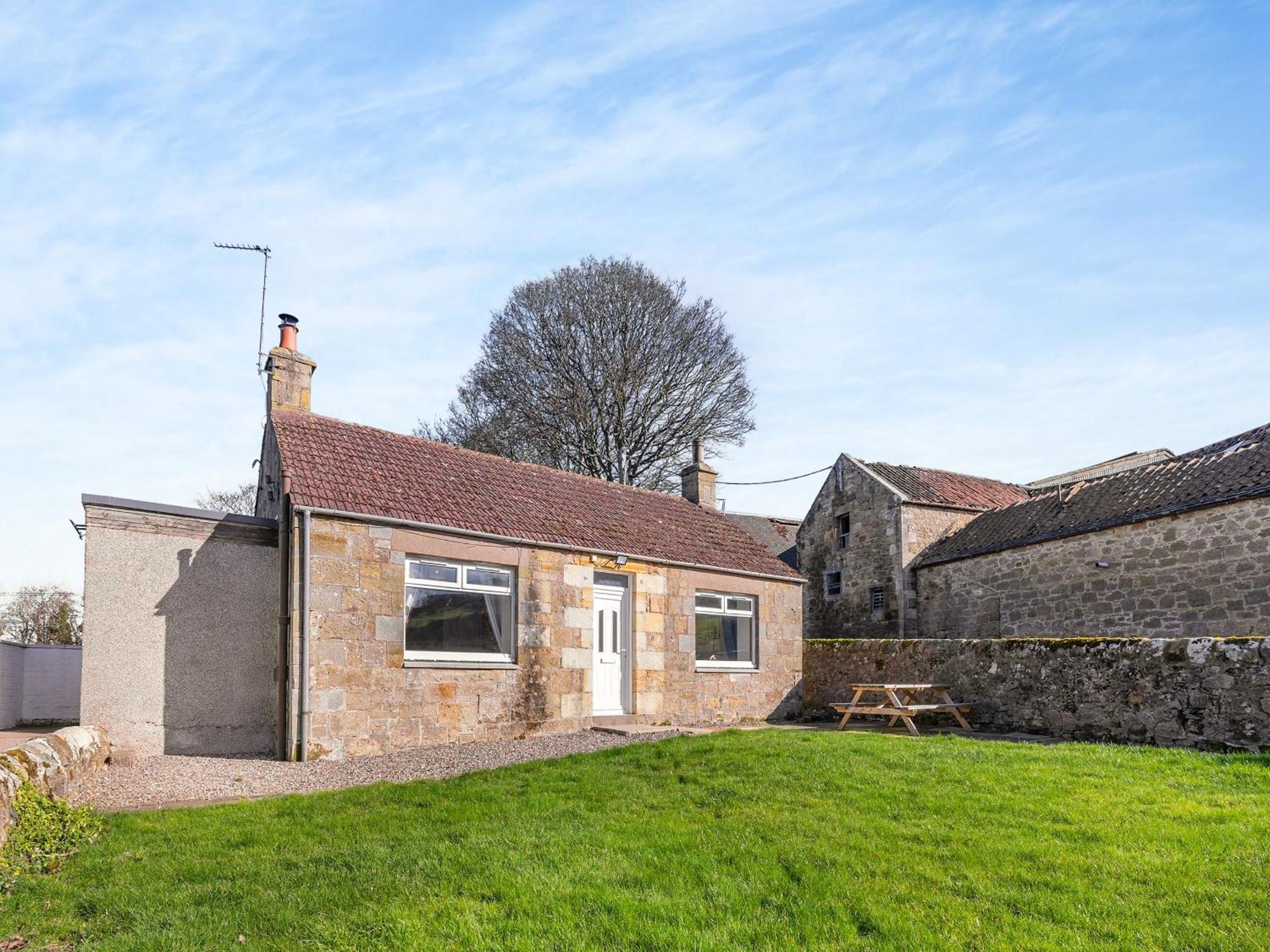 The Old Shepherds Cottage Pitlessie Buitenkant foto